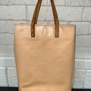 Louis Vuitton Vernis Reade MM Tote Bag